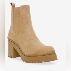 NWT ~  Anne Klein “Zion” Side Zip Tan Suede Ankle Boots